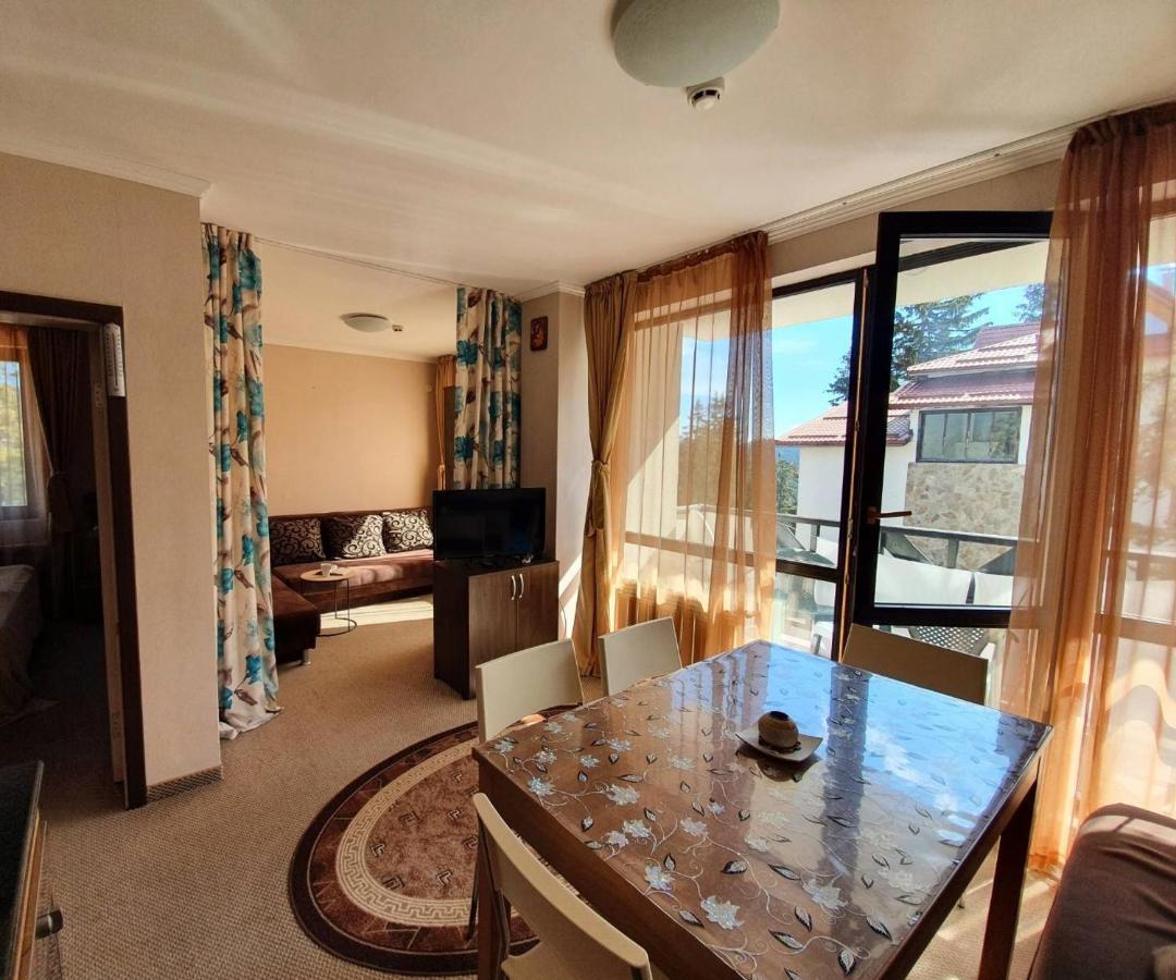 Apartment 428A In Hotel Snezhanka, Pamporovo Bagian luar foto